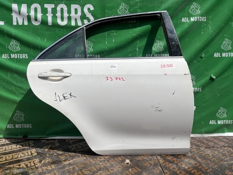 Дверь Toyota Camry 2006-2011 40