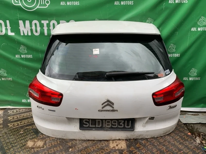 Дверь багажника Citroen C4 Picasso 2014-2016 поколения 3D