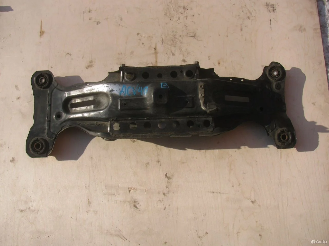 Задняя балка тяги Toyota Camry ACV30 ACV40 ACV50