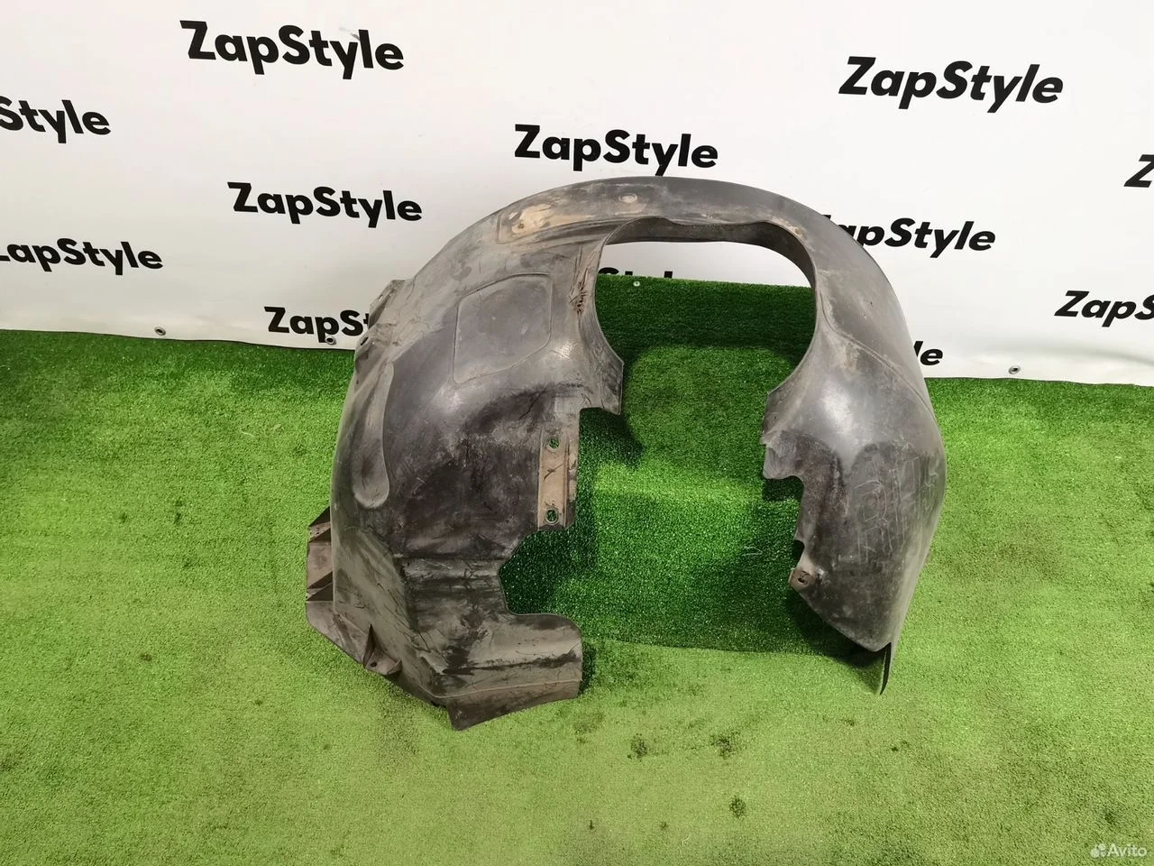 Подкрылок передний правый ford focus 3