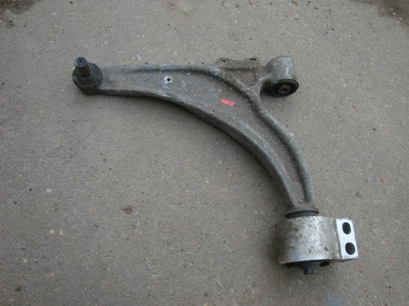 Рычаг передний левый 4,5 дв. Опель Астра J