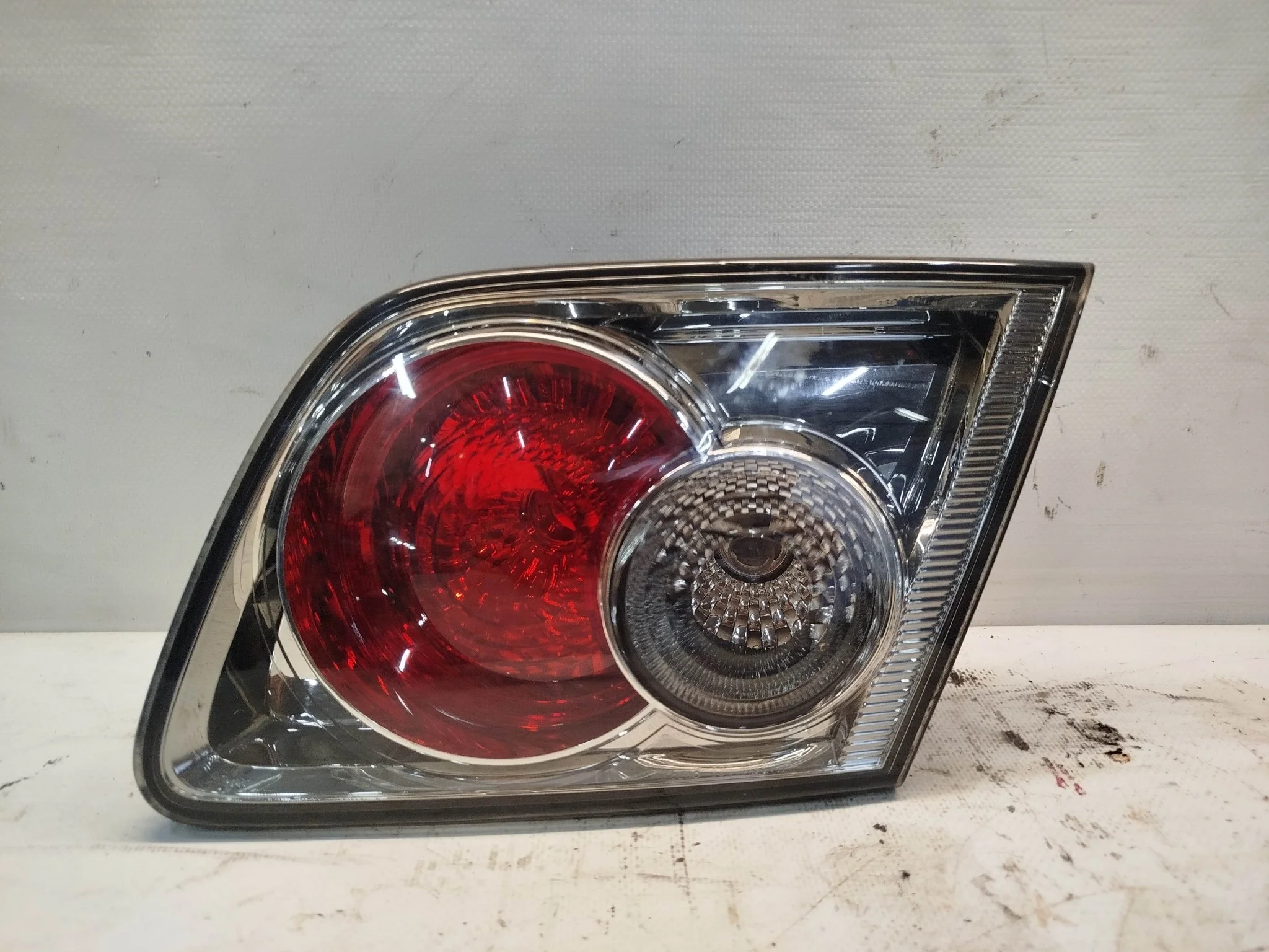 ФАЛЬШПАНЕЛЬ MAZDA ATENZA MAZDA6 GG GG3P GG3S GGEP GGES 22661980 SEDAN LIFTBACK ТЕМНЫЙ ХРОМ ПРАВАЯ 2 МОДЕЛЬ GR1A513F0A KE585Z