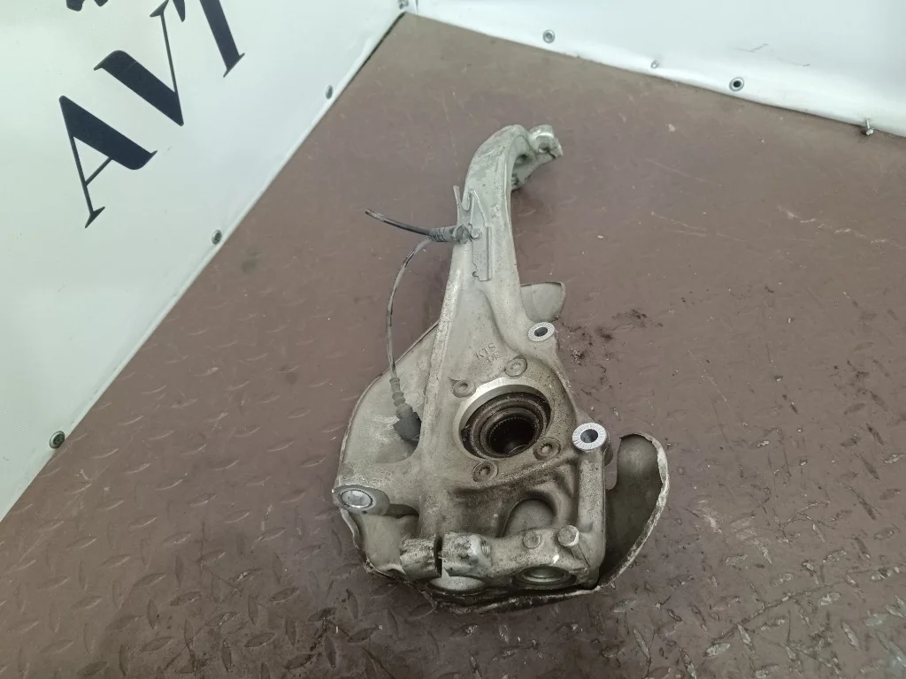 Кулак поворотный Audi A6 C7