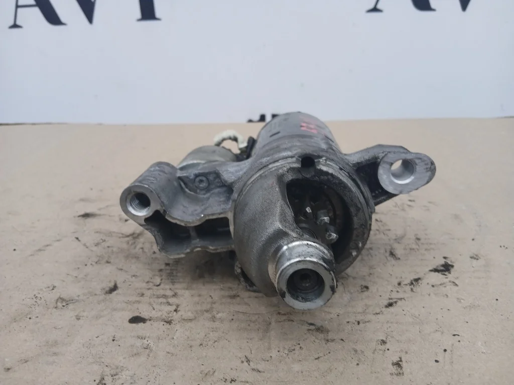 Стартер Audi A4 B8 CDH
