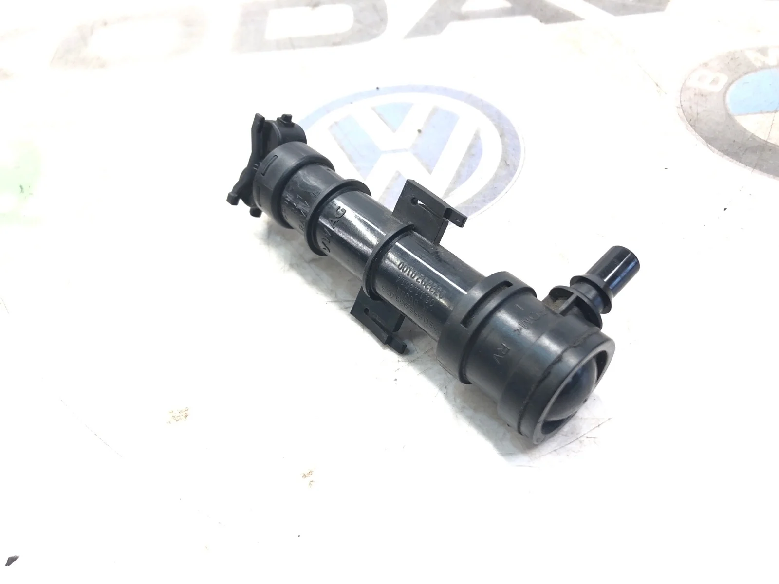 Форсунка омывателя фар Skoda Octavia 2015 5E0955966 A7 (5E) 2.0 CKFC, правая
