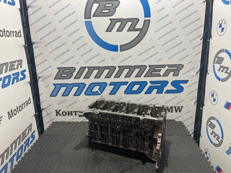 Блок цилиндров Bmw X5 11110415722 E70 M57D30