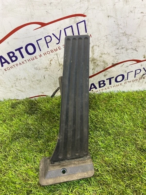 Педаль газа BMW 750Li 2012 F02