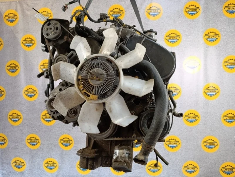 Двигатель Mitsubishi Challenger 1999