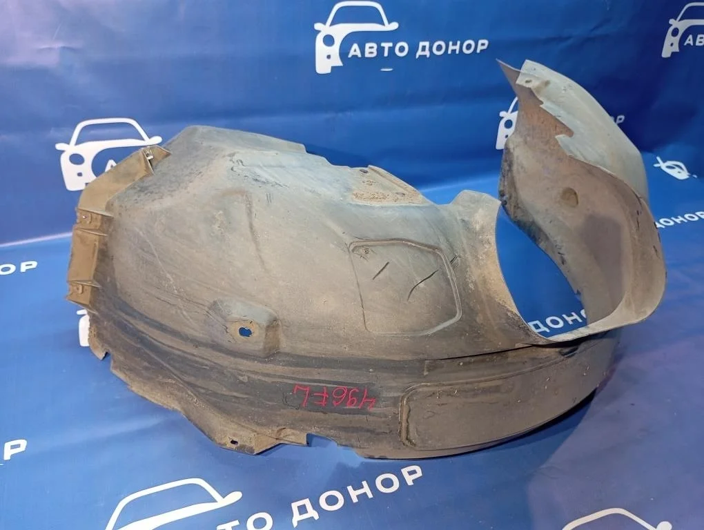 подкрылок FORD FOCUS CB8 IQDB