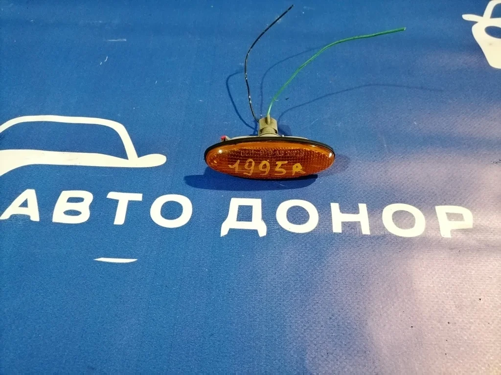 повторитель поворота в крыло MAZDA MILLENIA TA5P -