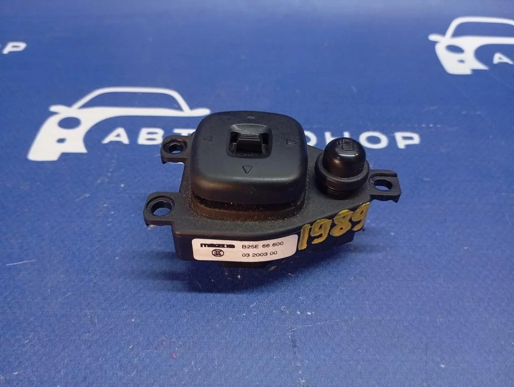 блок управления зеркалами MAZDA PREMACY CP8W FPDE