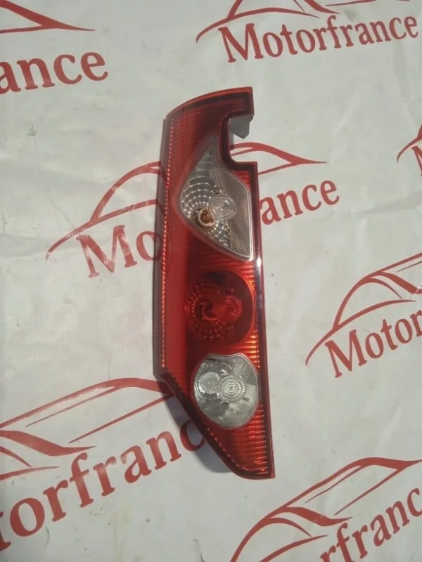 Фонарь задний Renault Kangoo 2009-2015 8200419941 2, задний левый