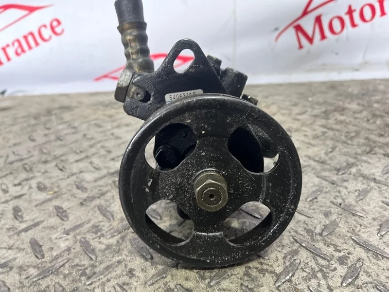 Насос гидроусилителя руля Nissan Almera 4911052Y00 N15 GA16