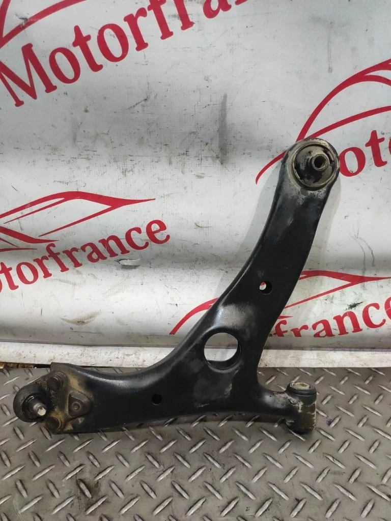 Рычаг передний Toyota Rav4 2004 4806842040 XA20 1AZFE, передний правый