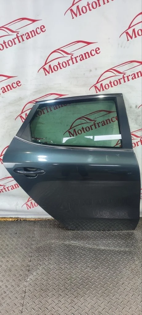 Дверь Kia Ceed 2012 77004A2200 2 1.6 G4FC