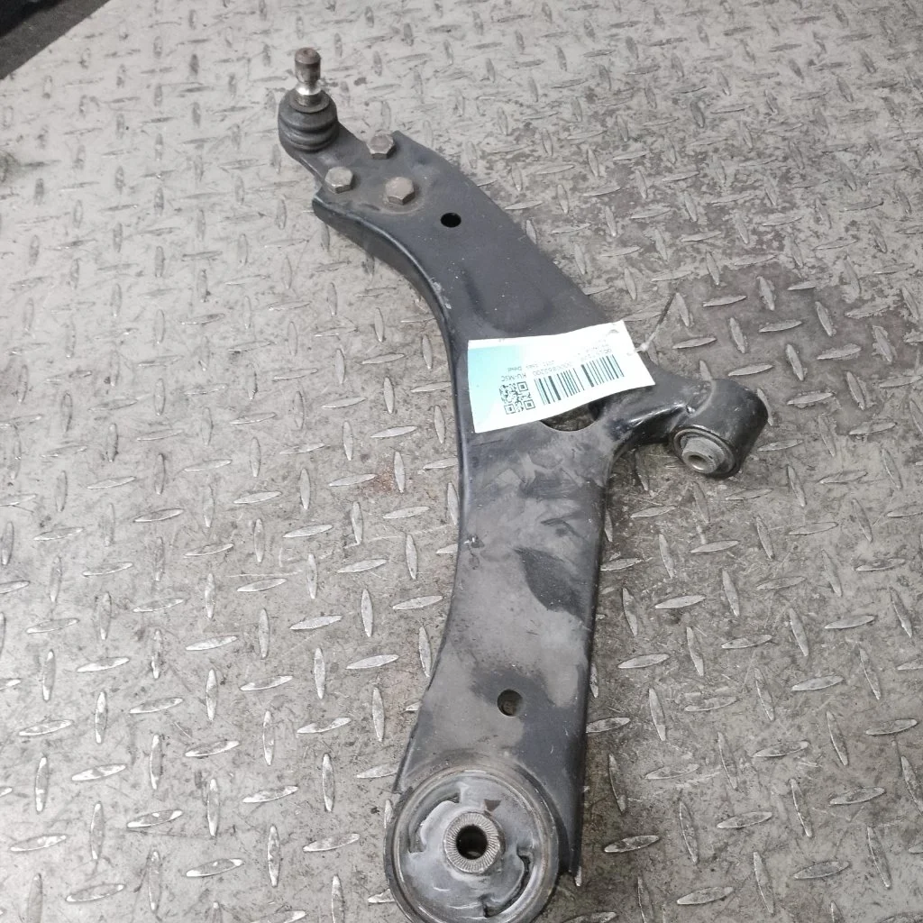 Рычаг подвески нижний Hyundai Ix35 2011 545002Y000 1, передний левый