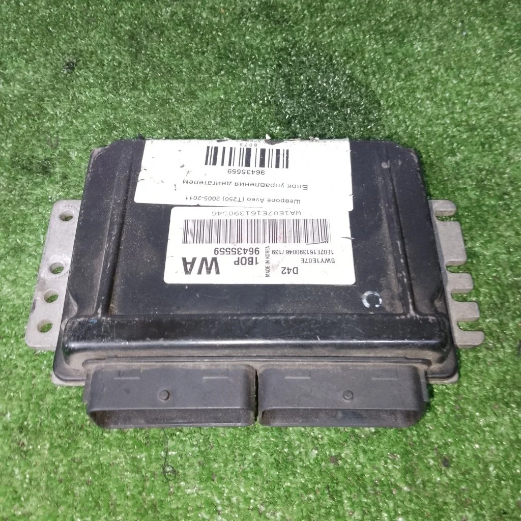 Блок управления двигателем Chevrolet Aveo 96435559 T250 1.2 B12S1 8V
