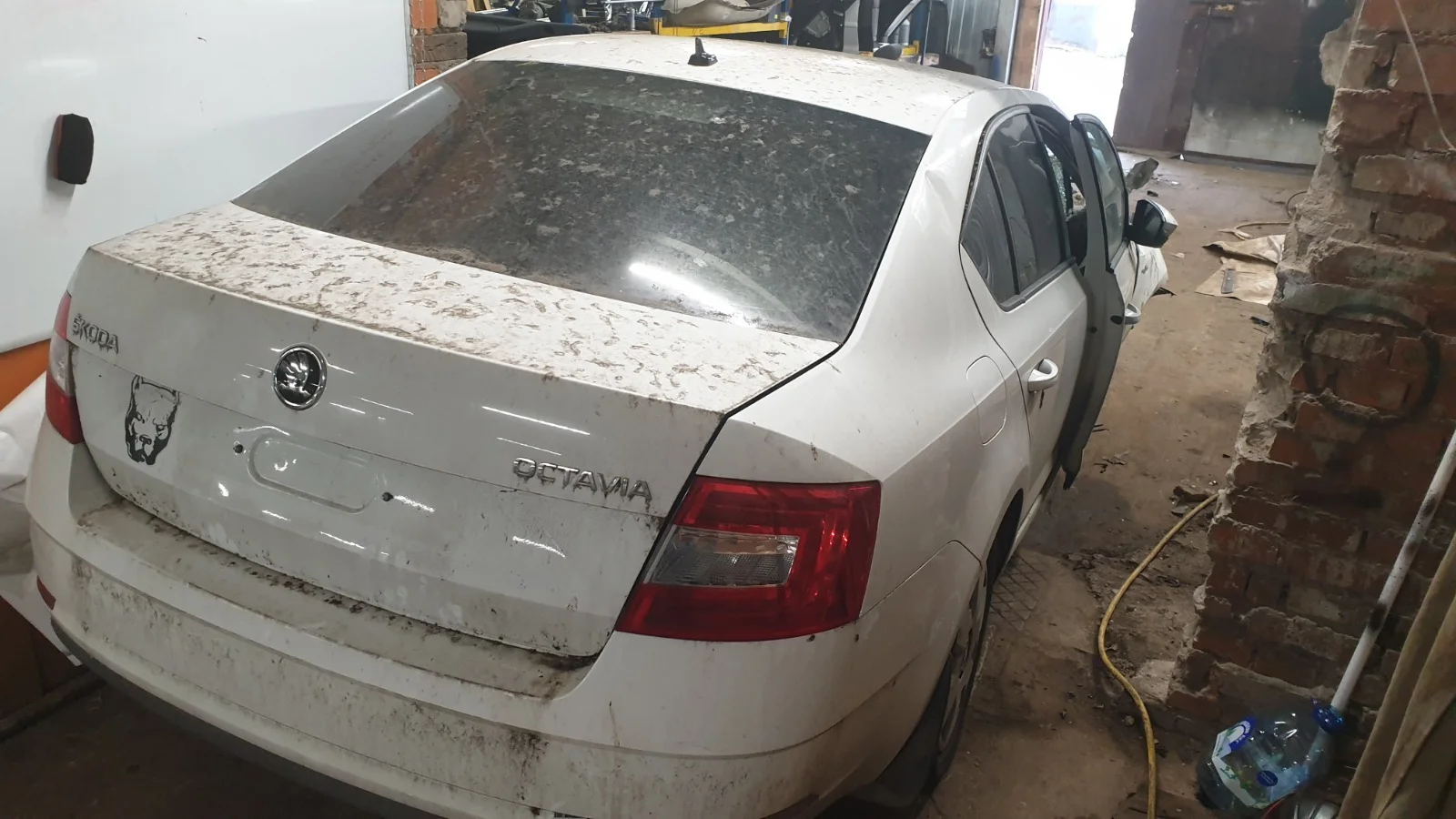 Продажа Skoda Octavia 1.6 (110Hp) (CWVA) FWD AT по запчастям