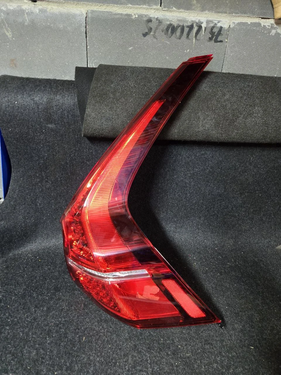 Фонарь задний правый Volvo XC60 II 2017+ Оригинал XC60 II (2017—2021) Volvo XC60 2 2017+