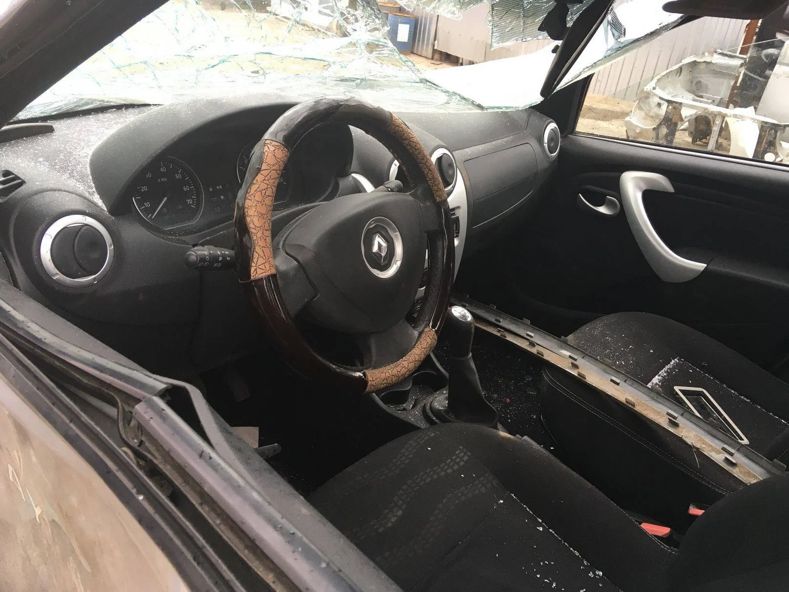 Продажа Renault Sandero Stepway 1.6 (84Hp) (K7M710) FWD MT по запчастям