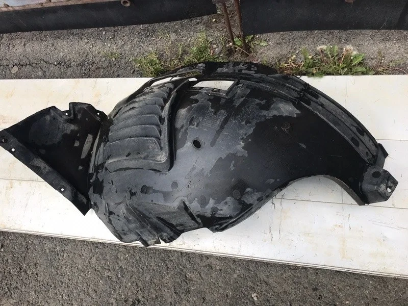 Подкрылок Mercedes Gle A1676901608 W167, передний правый