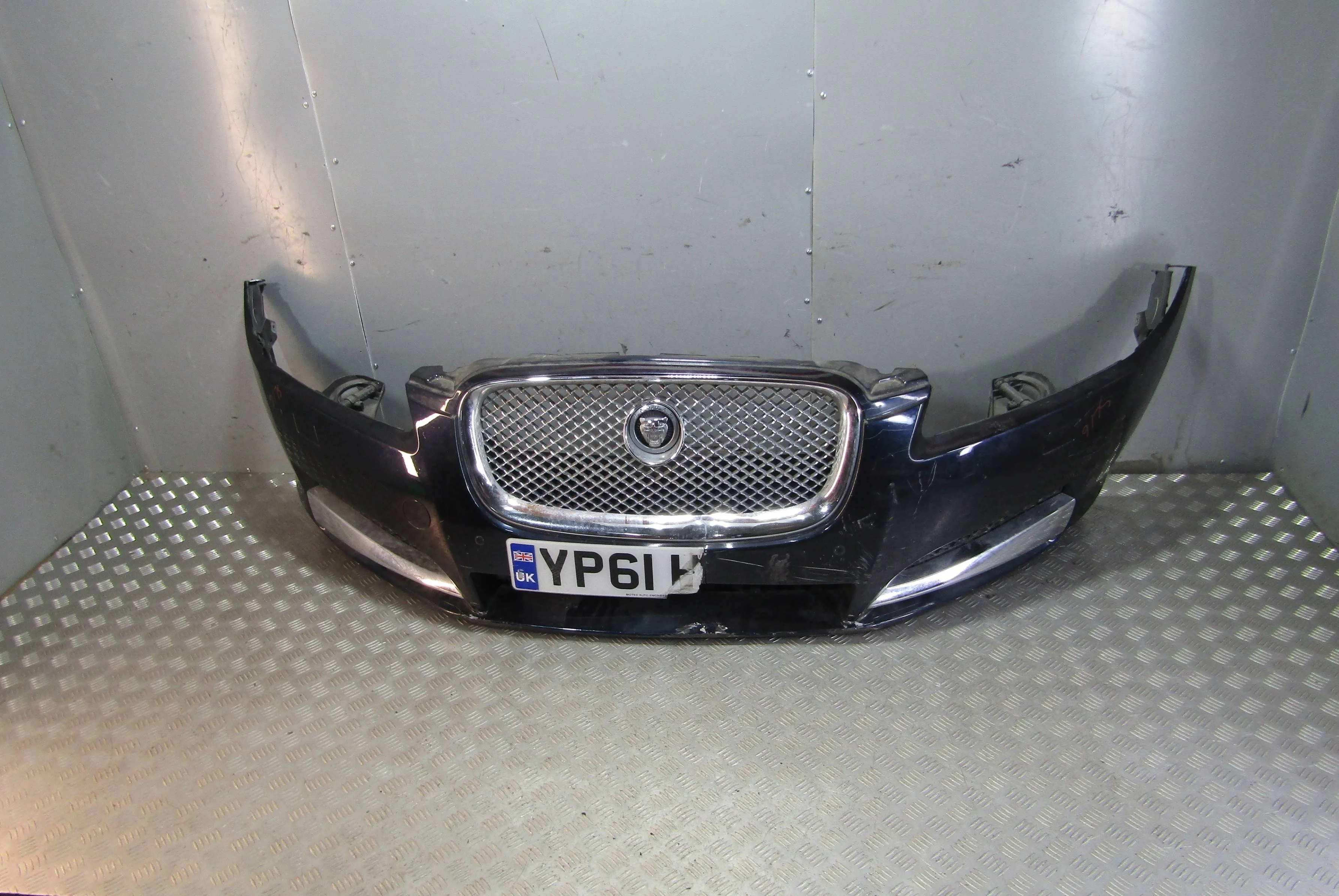 Бампер передний в сборе JAGUAR XF I рестайлинг (2