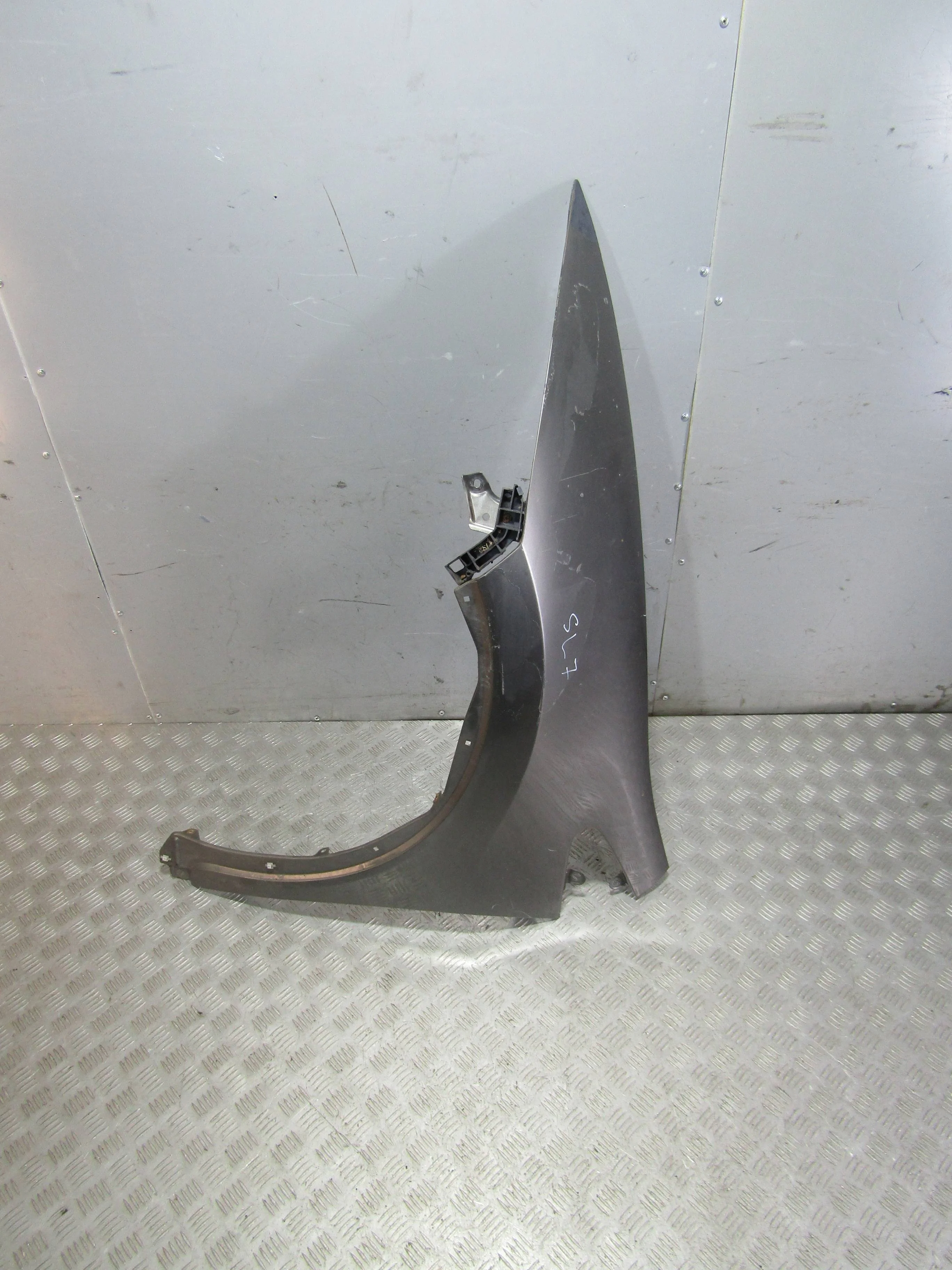 Крыло переднее левое HONDA Civic VIII (2005—2009)