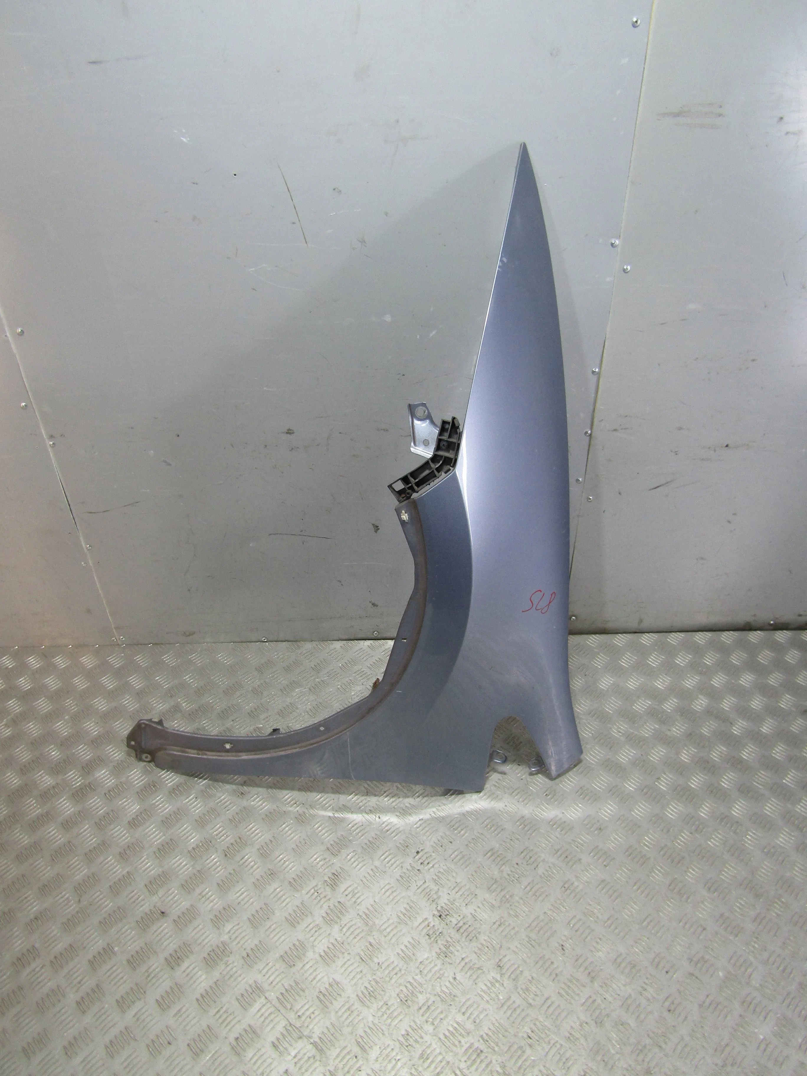 Крыло переднее левое HONDA Civic VIII (2005—2009)