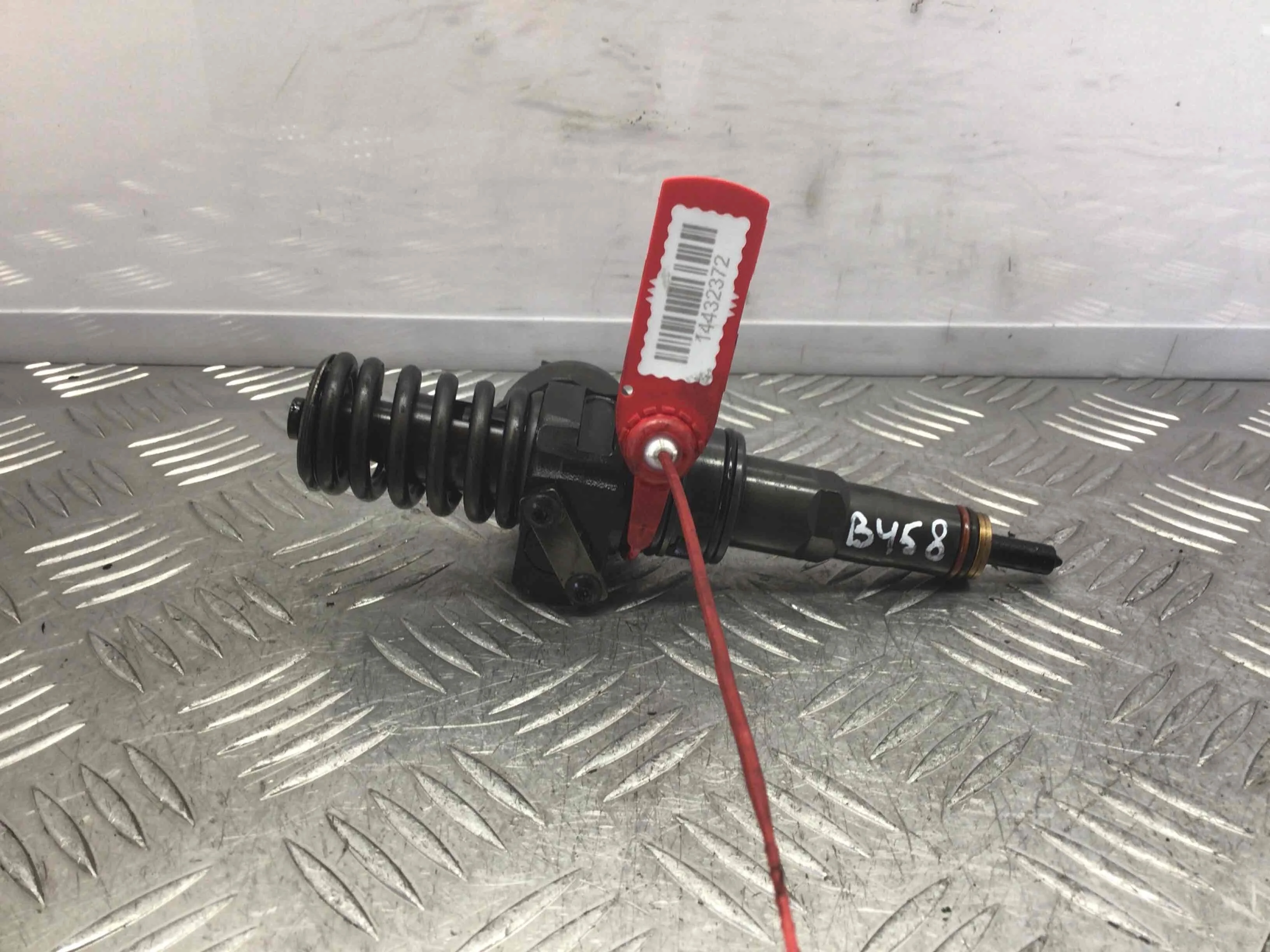 Форсунка Volkswagen Passat B5+ [рестайлинг] (2000-2005) дизель 1.9 TDI Механика Седан