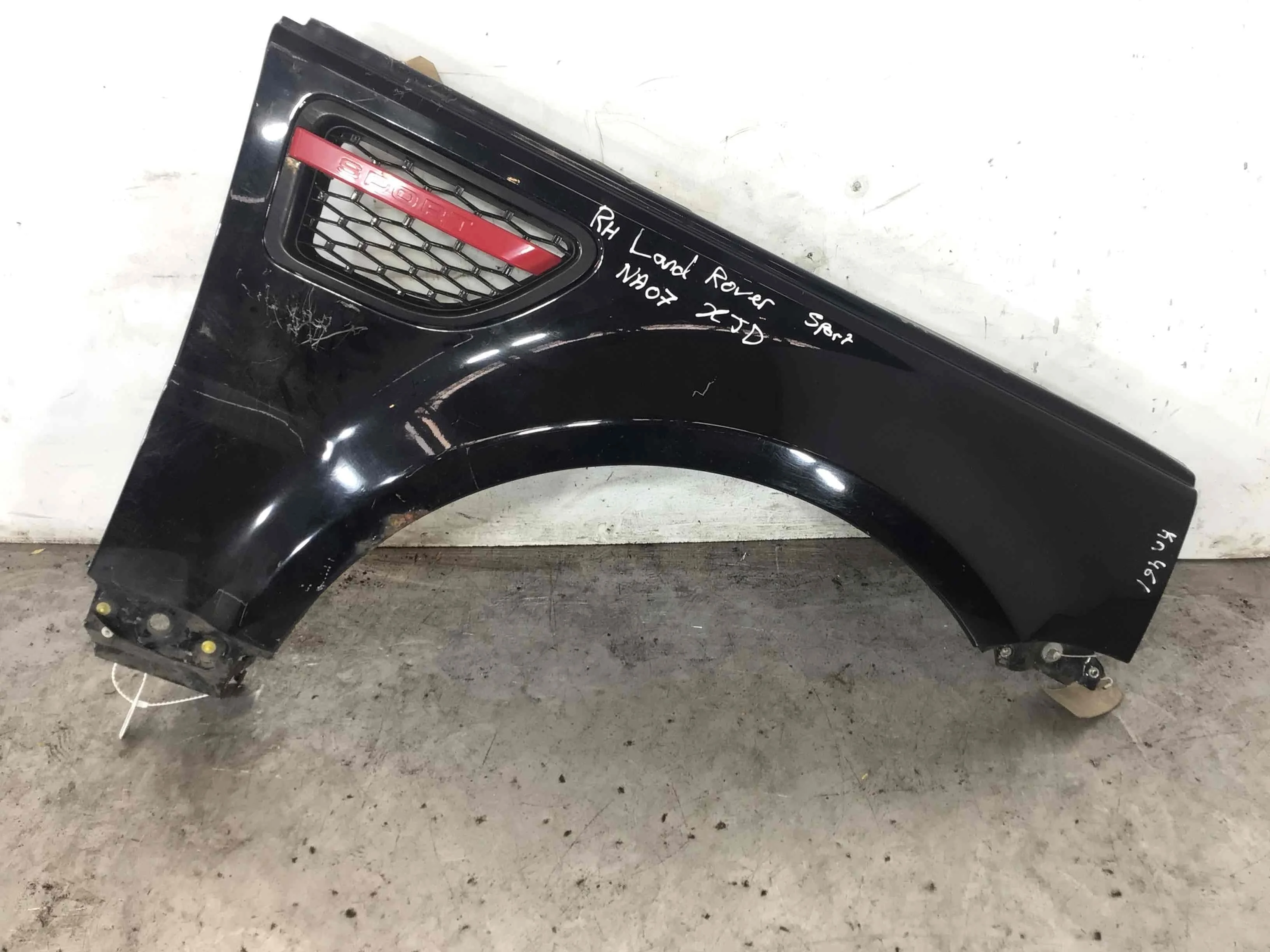 Крыло переднее правое Land Rover Range Rover Sport 1 поколение (2005-2009) дизель 2.7 TD Автомат Внедорожник