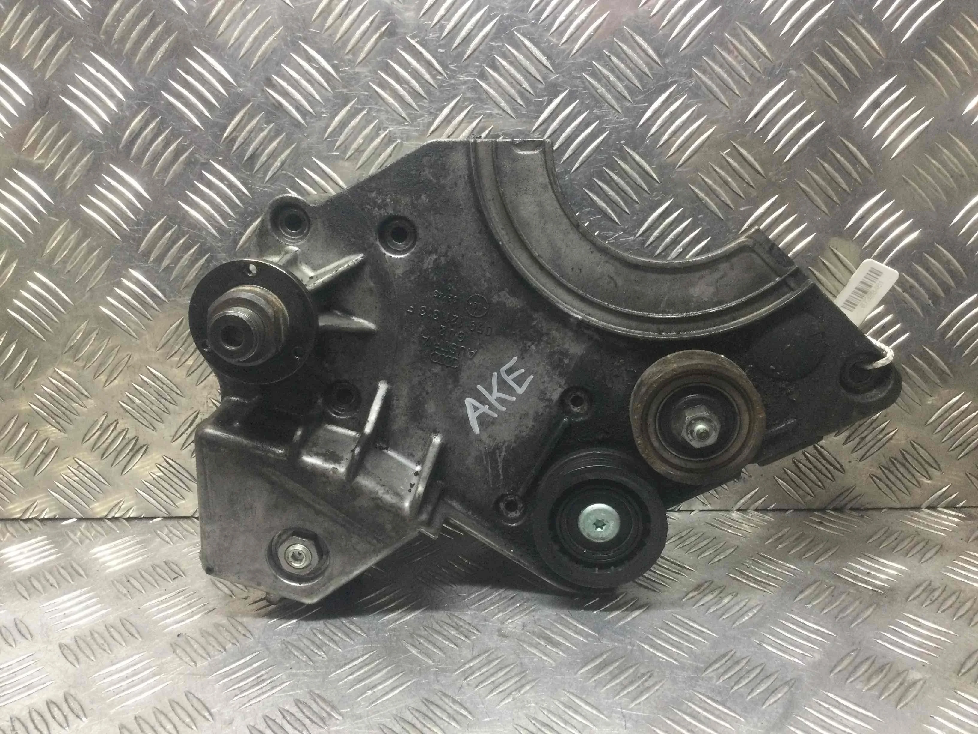 Крышка двигателя передняя Audi A6 C5/4B (1997-2004) дизель 2.5 TDI Автомат Универсал