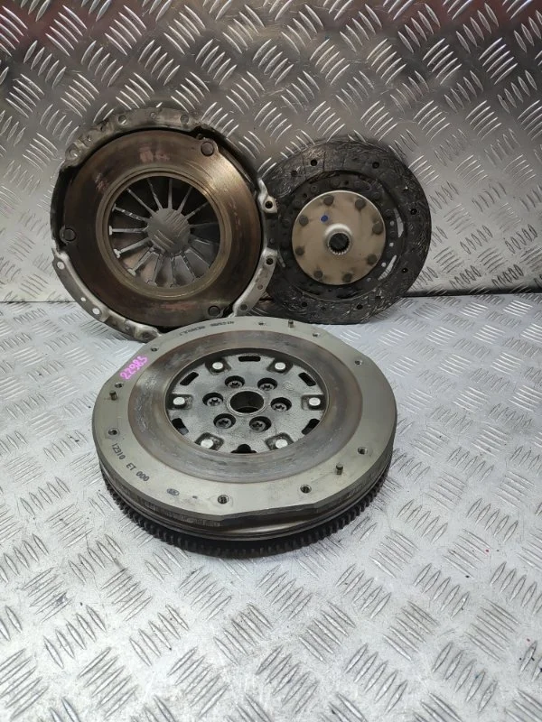 Маховик Nissan Qashqai X-Trail 2006-2013 12310ET000 J10 T31 MR20DE