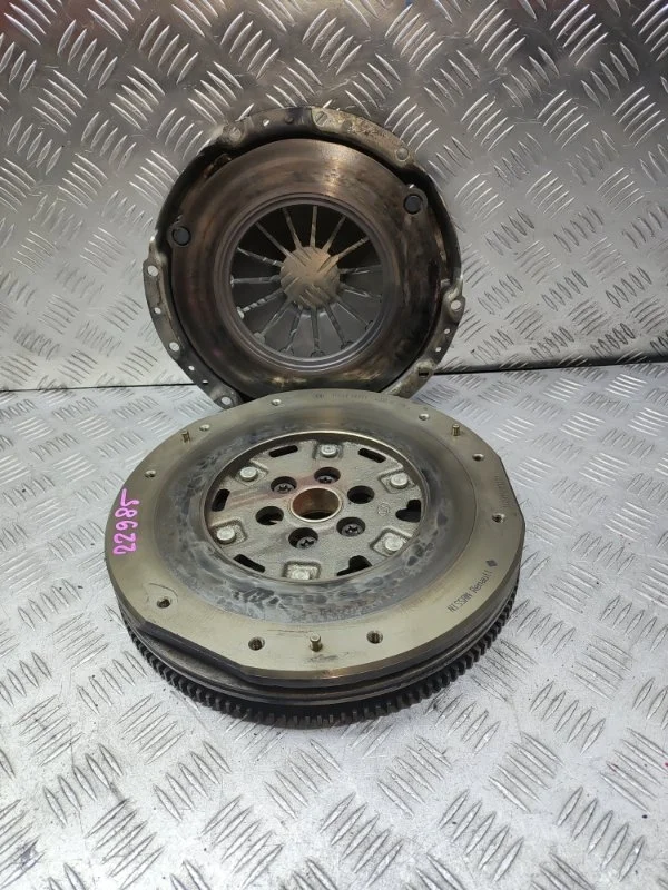 Маховик Nissan Qashqai X-Trail 2006-2013 12310ET02C J10 T31 MR20DE