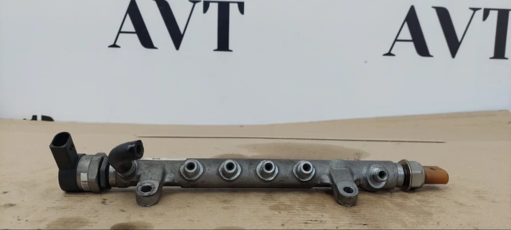 Топливная рейка Volkswagen Amarok CDC