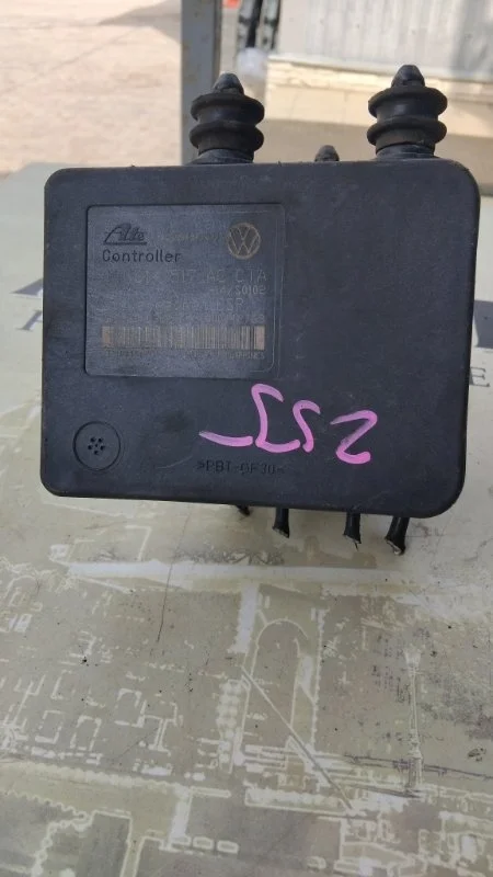 Блок abs Volkswagen Touran 2006-2010