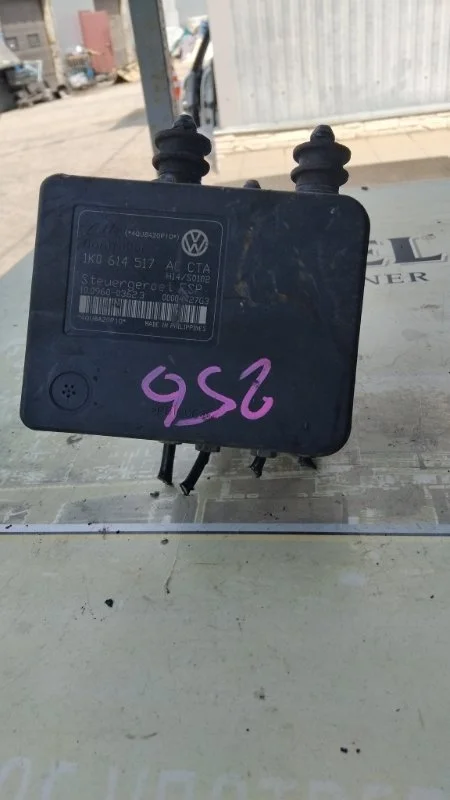Блок abs Volkswagen Touran 2006-2010