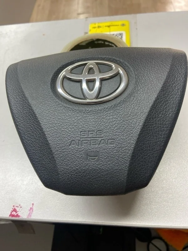 Подушка безопасности в руль Toyota Camry 2017 4513033540C0 СЕДАН 2AR-FE