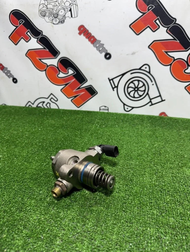 Топливный насос высокого давления Audi A4 06L127025K B8 CJX/CNC/CDN