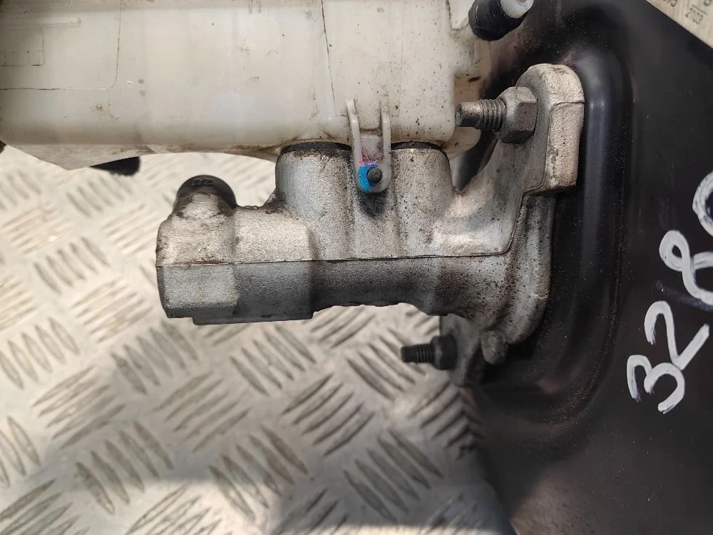 Цилиндр тормозной главный Renault Logan 2