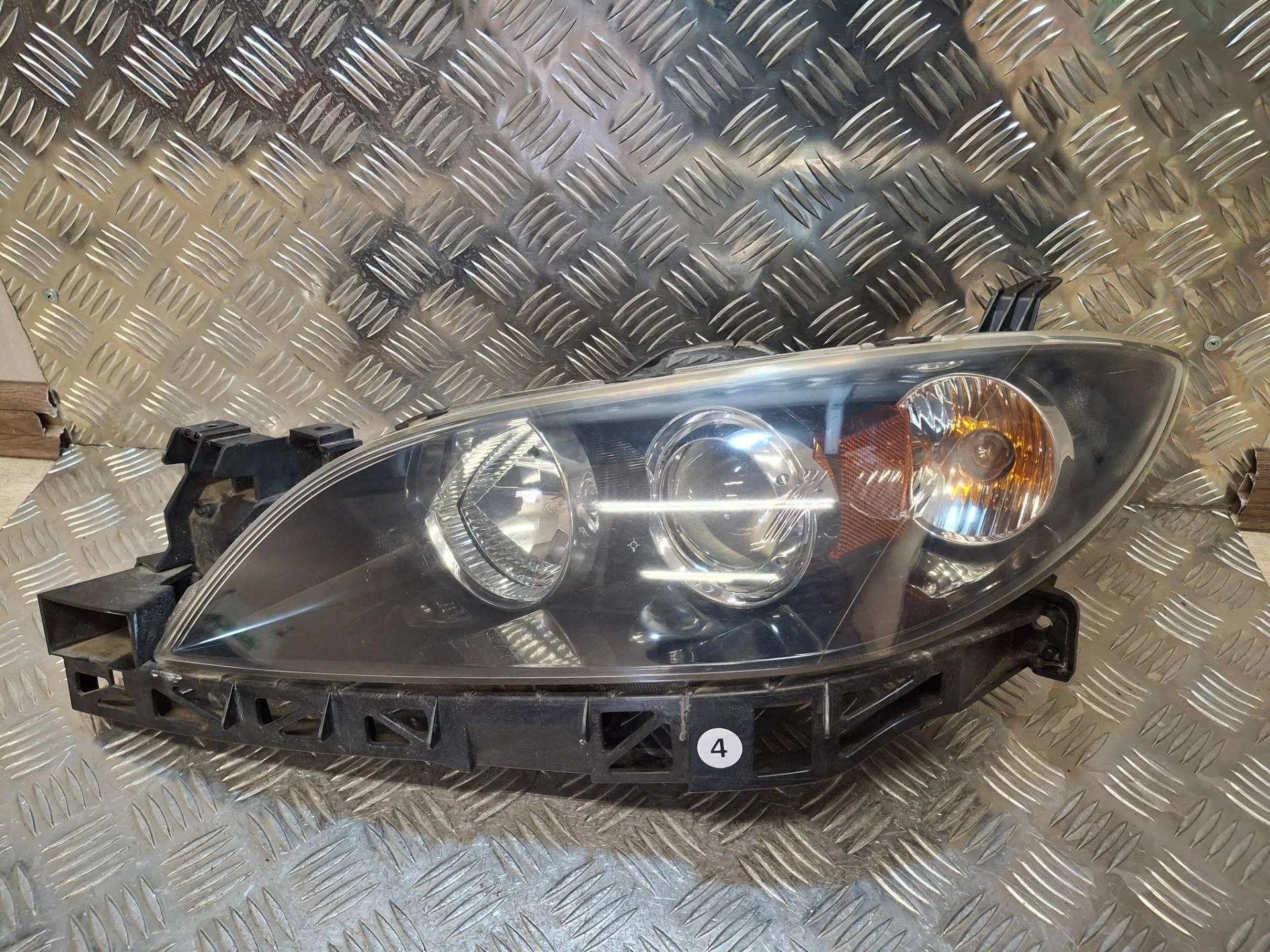 фара левая Mazda 3 BK