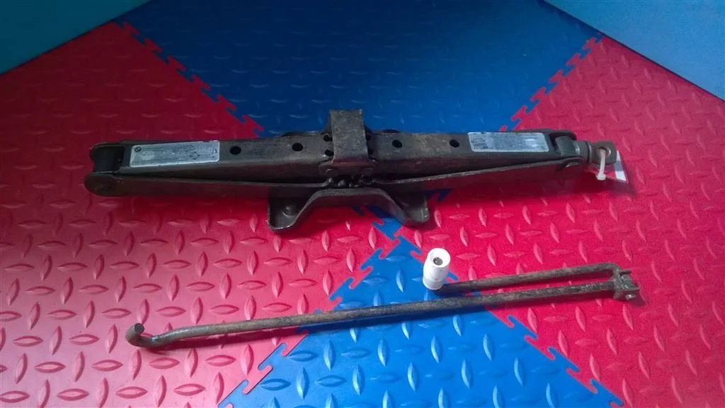 домкрат BMW X5 E53  M54B30 231 лс 3.0i