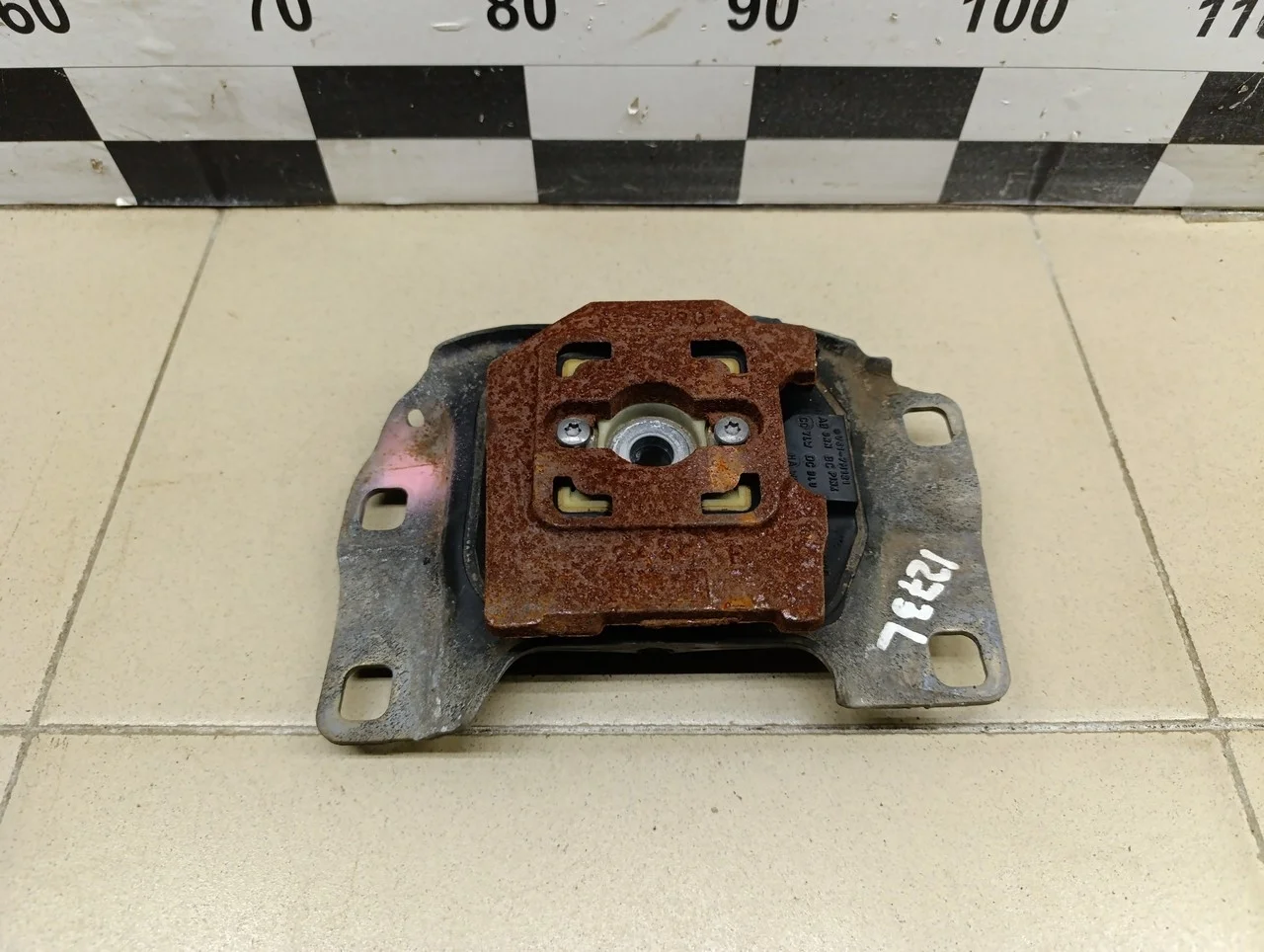 Опора КПП левая Focus II 2005-2008