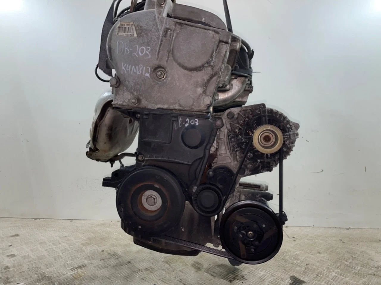 Двигатель Renault Megane 2 k4m812 2006
