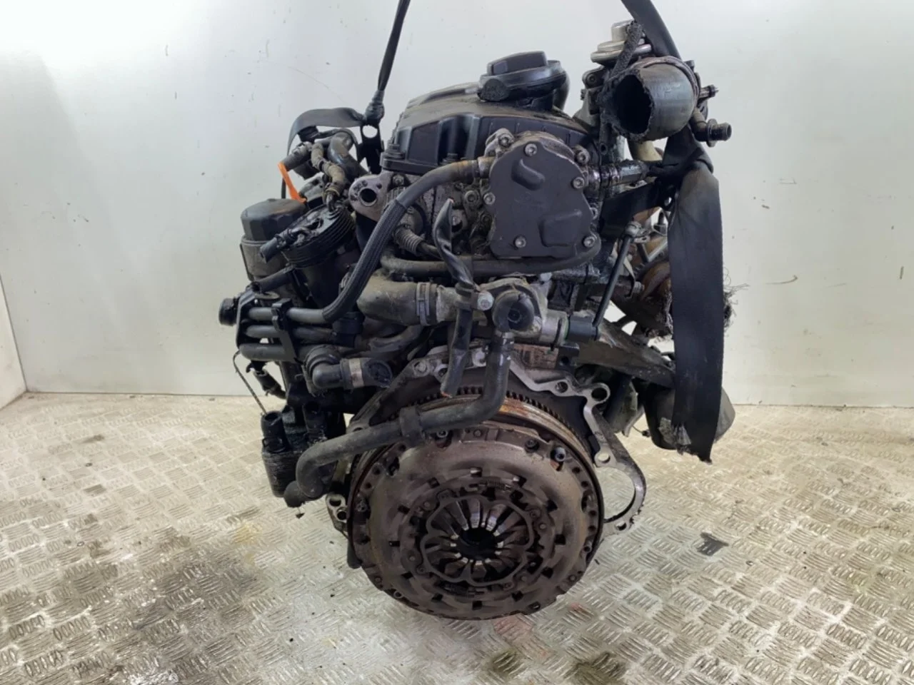 Двигатель Volkswagen Passat B5 AVF 2003