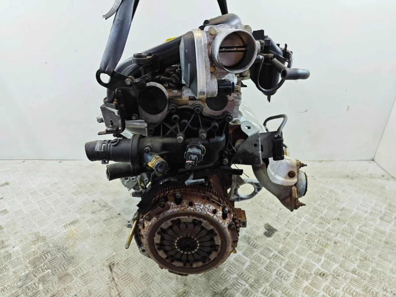 Двигатель Renault Megane 2 K4M760 2005