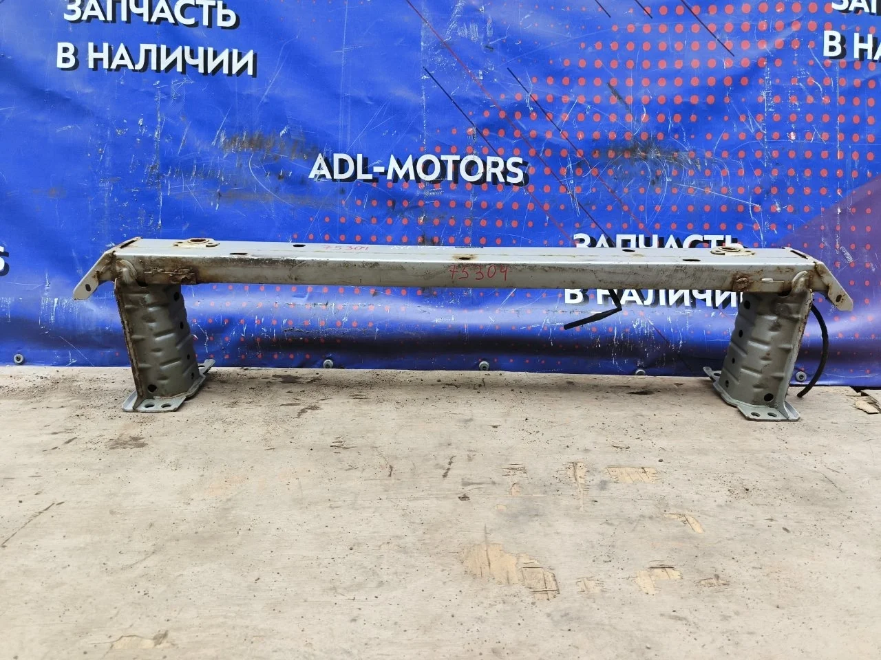 Усилитель бампера Toyota Avensis 3 2008-2015 T270