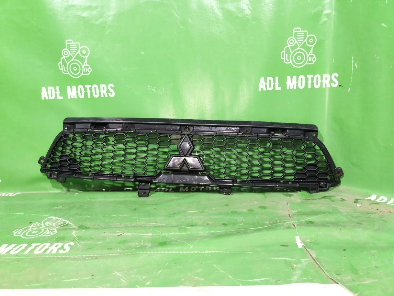 Решетка радиатора Mitsubishi ASX 2010-2020