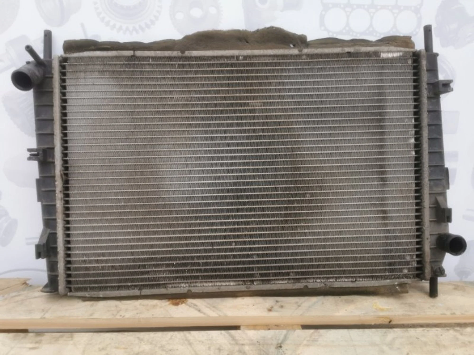 Радиатор охлаждения (основной) Ford Mondeo 3 1671775