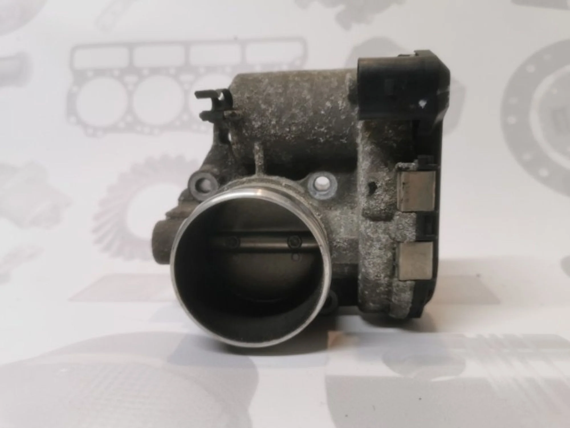 Дроссельная заслонка Ford Focus 3 1751015