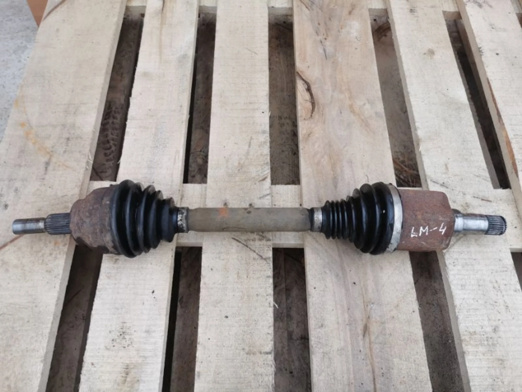 Привод Ford Kuga 2 1783755, передний левый